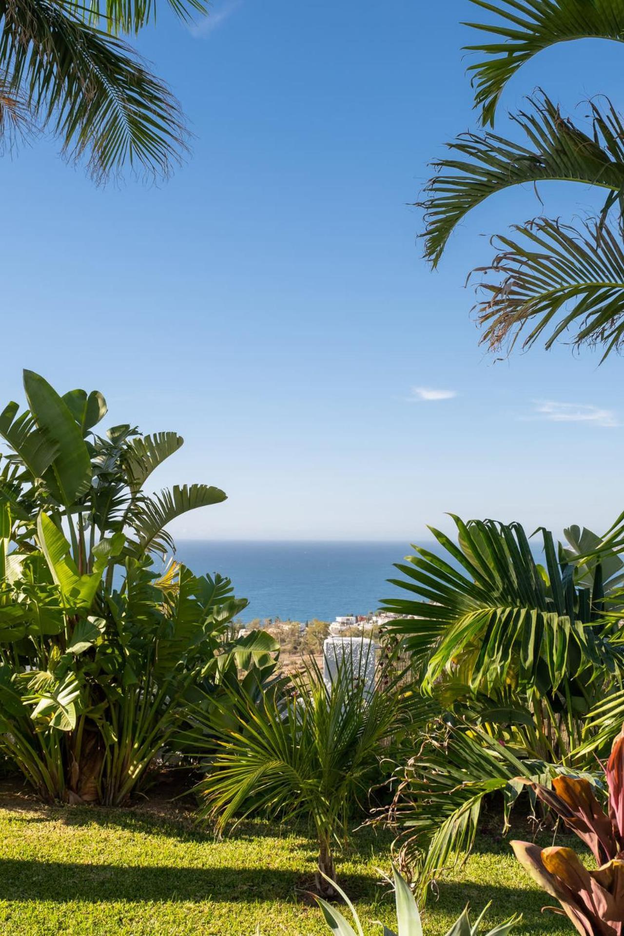 Bed & Breakfast In Villa Eden Palm Benalmádena Exterior foto